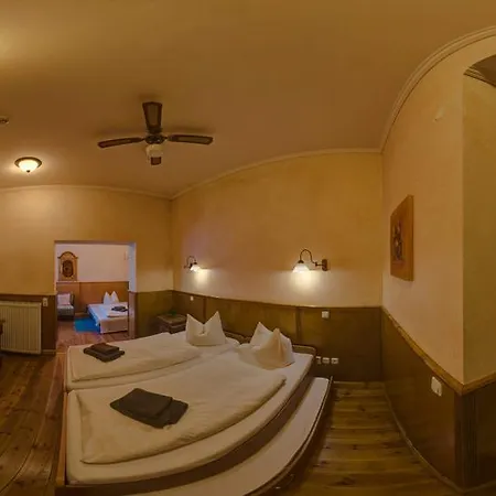 Gasthuis Unicat 3*
