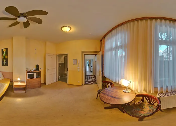 Unicat Pensjonat Poczdam